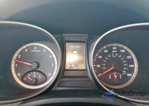 2016 Hyundai Santa Fe Sport z USA, uszkodzony, nr VIN 5XYZT3LB4GG336851